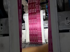 Cuatro hilos dorados, bordes de satén, cinta de seda, cartas impresas, mejores deseos para ti, caja de pasteles, frescos