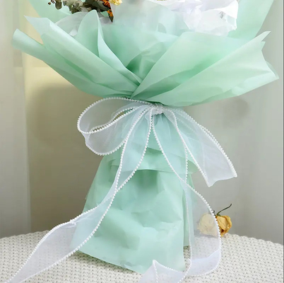 Un buen precio. Cinta del papel de regalo de la organza de los accesorios de DIY para la decoración de la flor en línea