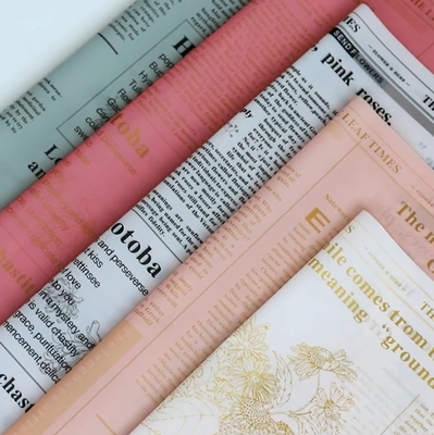 Un buen precio. Papel de envoltura de flores personalizado de 60 cm con letra de flores de moda en línea
