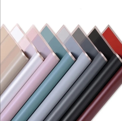 Un buen precio. Precio directo de la fábrica de shinewrap 2024 Venta caliente Golden Edge Papel de envoltura de flores Bouquet Florista Papel de embalaje de regalos en línea