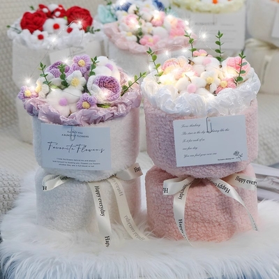 comprar Romántico Bouquet de conejo pequeño Producto terminado de tejido a mano Rosa de lana Regalo de cumpleaños de San Valentín para chicas online manufacture
