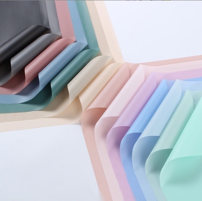 comprar Papel mate ligero y suave, papel de envoltura de flores, impermeable semitransparente, de color sólido, papel plano coreano, papel mate, fábrica del Día de la Madre al por mayor online manufacture