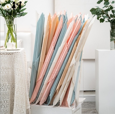 Un buen precio. Papel de envoltura de flores, papel crepe para orejas de conejo, papel kraft espeso, papel de envoltura de arte floral, papel de apertura de cestas de flores, papel de envoltura de flores en línea