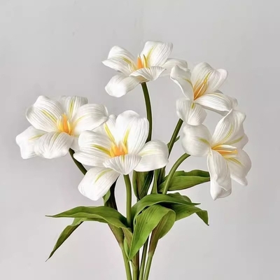 Un buen precio. Flores artificiales de tulipanes, adornos para casas de bodas, flores falsas, fotografía flores decorativas en línea