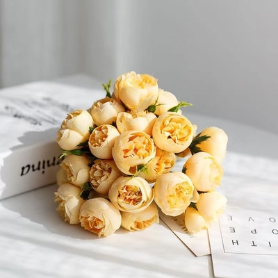 Un buen precio. 27 rosas de té en paquetes, rosas de peonía, flores simuladas, artículos populares, rosas de té en mano, accesorios fotográficos, fabricante mayorista en línea