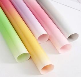 Un buen precio. Papel de embalaje de flores de vidrio de caramelo resistente al agua en línea