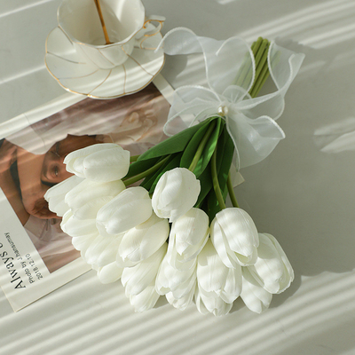 comprar Bouquets de tulipanes, flores falsas, flores simuladas, decoración del salón, arreglos florales, flores de seda, flores de plástico, flores de mesa, arreglos florales online manufacture