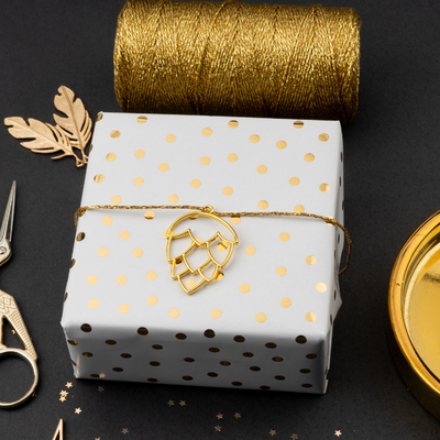 comprar Embalaje manchado 85GSM de papel de la raya del oro modificado para requisitos particulares para el paquete del regalo online manufacture