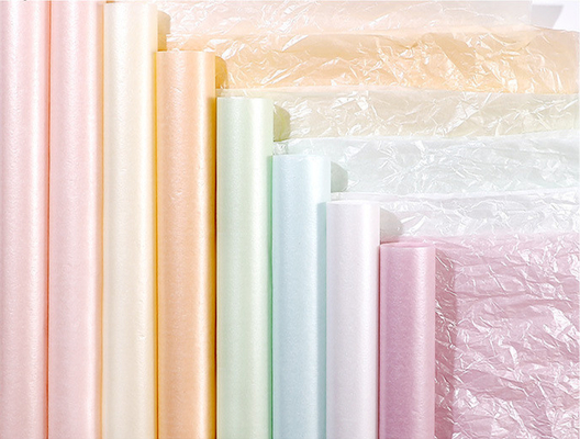Buen precio Papel lujoso de Wrapping Paper With del florista y material plástico en muchos diseños en línea