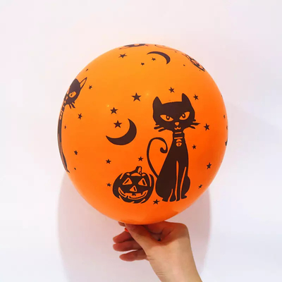 Un buen precio. El fantasma de encargo que imprime los globos de Halloween alrededor forma el color blanco 12inch en línea