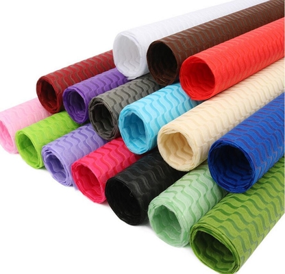 Un buen precio. Papel de color A4 de 150 g para imprimir y copiar en línea