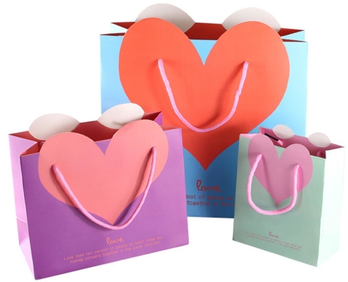 Un buen precio. Diseño adaptable del rollo de papel del papel de regalo de OEM/ODM para sus necesidades en línea