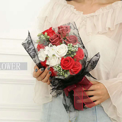 Buen precio Flor artificial decorativa impermeable para arreglos florales de bodas en línea
