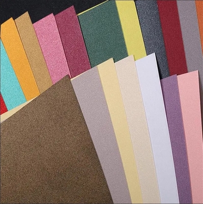 Un buen precio. Embalaje de papel de cartón perlado de doble cara para cajas de joyería hechas de materiales reciclados en línea
