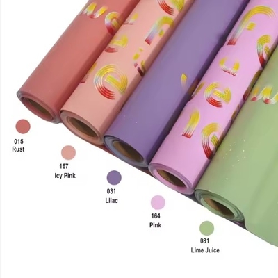 Un buen precio. 58*58cm Papel de envoltura de flores embalaje coreano a prueba de agua Muchos colores en línea
