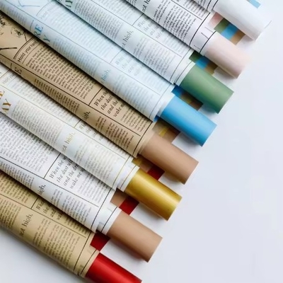 Un buen precio. Papel de envoltura de flores de pulpa de doble color y impermeable para ramos de lujo 58*58cm en línea