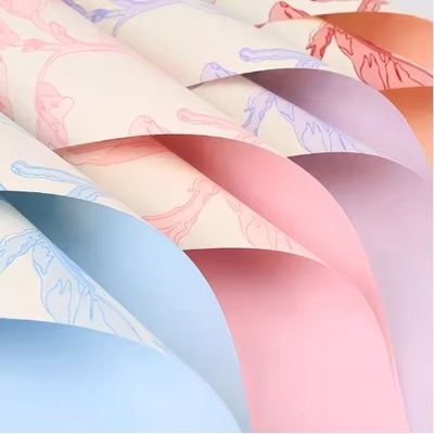 Un buen precio. Impresión del día de San Valentín Papel de envoltura de flores de forma especial 50 g de pulpa mixta a prueba de agua en línea