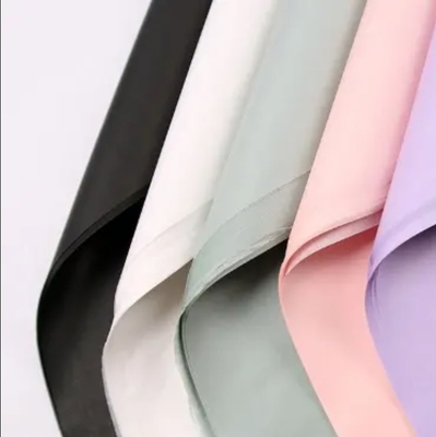 Un buen precio. 50*70cm Papel personalizado para envasar flores frescas en línea