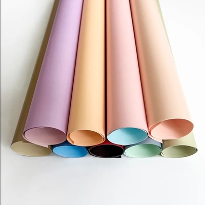 Un buen precio. Papel de Ouya de lujo Coréano Envase de flores Biocolor Bouquet de doble cara Florista Papel de envoltura impermeable para flores en línea