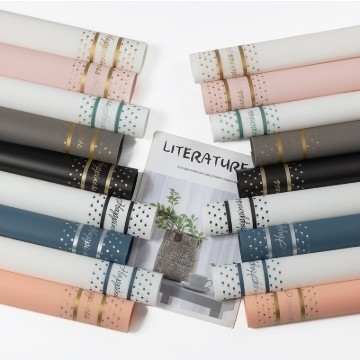 Un buen precio. Papel de embalaje de flores impermeable materiales de tienda de flores de papel coreano pequeño y hermoso ramo de flores de papel rosa material de embalaje de papel en línea