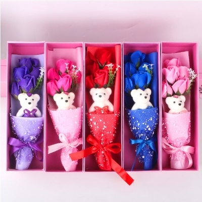 Buen precio Caja de regalos 5 Rosa de jabón Bouquet de oso Promoción regalo regalo de San Valentín en línea