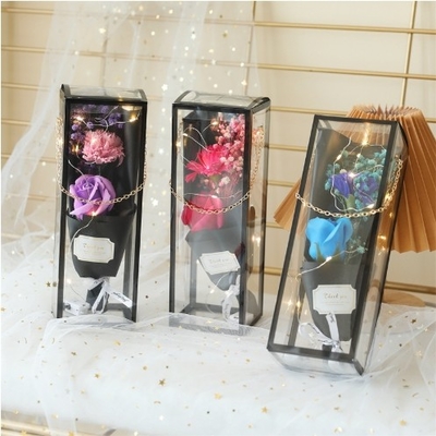 Buen precio Cadena de oro y luz muñecas del Día de la Madre Bouquet caja de regalos Muñecas de variedad para regalar en línea