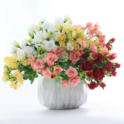 Un buen precio. Venta al por mayor de la decoración de la casa de la boda escena rosa ramo de flores de seda artificial ramo de flores en línea