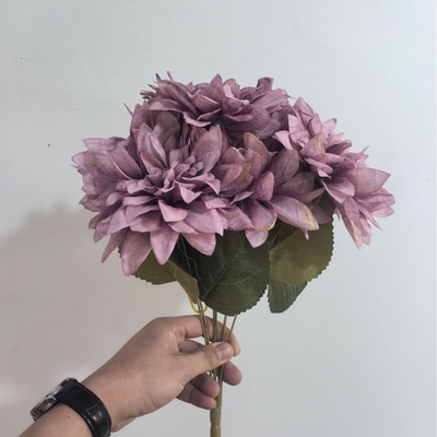 Un buen precio. Requisitos para disparar flores de seda de dalia, decoración de la mesa del salón de bodas en línea