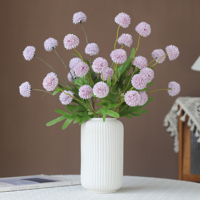 Un buen precio. Simulación 5 Primavera Boleta de diente de león Crisantemo Flores falsas Decoración de la casa de la boda Requisitos Decoración Ornamentaciones Avanzadas Creación de Bouquet Tocante en línea