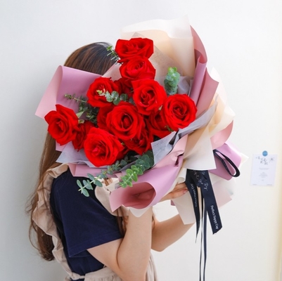 Un buen precio. Papel Ouya de doble cara de color sólido para envolver flores, papel para envolver bouquets, arte floral de alta gama, material para envolver flores y papel para envolver flores frescas en línea