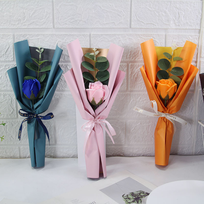 Un buen precio. Transfronterizos de venta caliente de eucalipto de girasol ramo único, regalo del Día del Maestro, flor de jabón para profesores, ramo de promoción del Día de San Valentín en línea