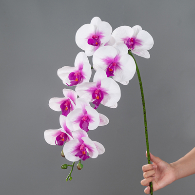 Un buen precio. Flores simuladas con una sensación de gama alta y realista, ornamentos de flores de orquídeas mariposas artificiales, decoraciones florales falsas, ramos de flores, flores de boda en línea