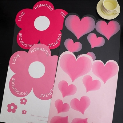 Un buen precio. Actualice su tienda de flores del Festival de Qixi con papel 3D en forma de corazón y suministros DIY para el Día de San Valentín en línea