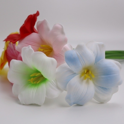 Un buen precio. Simulación de apertura de tulipán sin hojas PU toque Brownie ramo de flores artificiales de una sola flor de estilo europeo decoración del hogar fotografía en línea