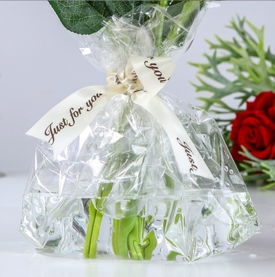 Papel de embalaje de ramos de flores impermeable 70 hojas de celofán totalmente transparente Suministros de floristería 52*52cm Muchos colores