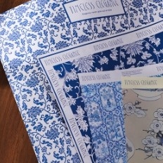 Un buen precio. Nuevo papel de embalaje de flores de porcelana azul y blanco de estilo chino en línea