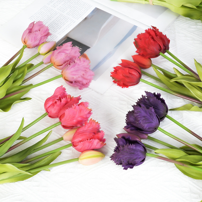 Un buen precio. Nueva flor artificial de tulipán de caucho suave ondulado de 5 cabezas, de alta gama en el hogar de la decoración de festivales de tulipán artificial flor en línea