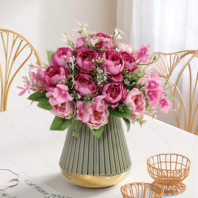 Un buen precio. Ventas directas de fábrica de flores artificiales, ramos falsos, perfumes, peonías, ramos para decoración del hogar, regalos para festivales y flores hechas a mano al por mayor. en línea
