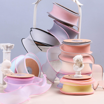 Un buen precio. Cinturón transparente con bordes de chiffon coloridos Accesorios para el cabello con arco de bricolaje Tienda de flores Embalaje de flores de doble cara Cinturón de hilo de cola de pez en línea