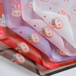 Un buen precio. Labubu Magic Edge Fog Paper Love Bow Flower Papel de embalaje para las flores en línea