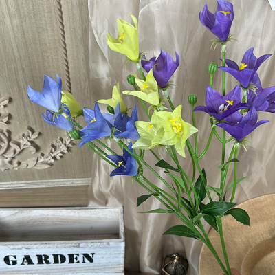 Un buen precio. Pequeña Campanula simulación de una flor artificial artificiales paquete de flor de seda flor de plástico artificial flor de alta gama decoración de la sala de estar de la boda arreglo floral en línea