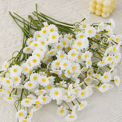 Un buen precio. Bouquet de dioses con flores falsas, estilo europeo decoración de la mesa de comedor de la sala de estar con arreglo floral, bouquet de manzanilla seca, flores de crisantemo silvestre imitación en línea