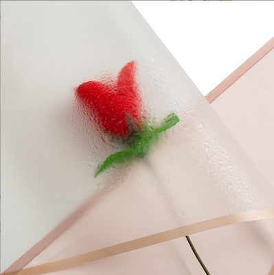 Un buen precio. Papel de envoltura de flores impermeable para el Festival de Qixi Papel de envoltura de floristas y de envasado de ramos en línea