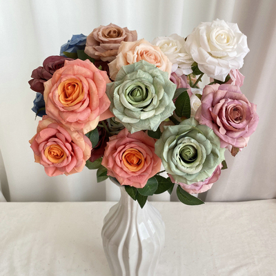 Un buen precio. Simulación de 3 caballos borrachos, rosas de diamante, guía de la boda, paquete de rosas, decoración del salón, fotografía, accesorios de fotografía, flores falsas en línea