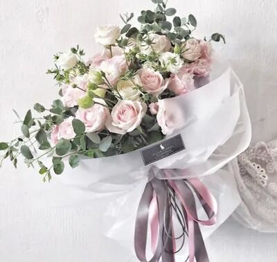 Un buen precio. Cinta lisa para envolver en línea