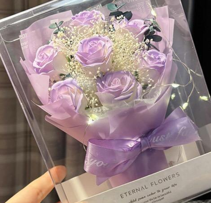 Un buen precio. Mini ramo de flores para el Día de San Valentín, rosa azul hielo, ramo de flores de jabón lleno de flores secas de estrellas para regalo de novia y esposa en línea
