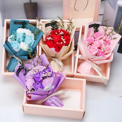 Un buen precio. Venta caliente de San Valentín y el Día de la Madre Regalo de jabón Bouquet de flores en la caja de regalos, romántico roses artificiales Bouquet para la boda, aniversario y decoración del hogar en línea