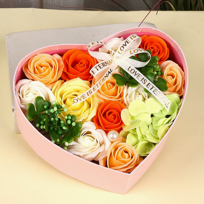 Un buen precio. Caja con forma de corazón de flor de jabón 2026, regalo para el día de San Valentín, caja de flores de jabón, juego de regalo en línea