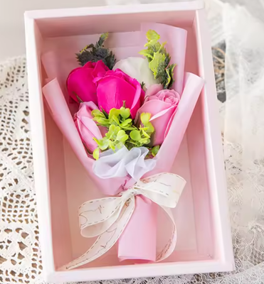 Un buen precio. Romántica Rosa Eterna Jabón Bouquet de Flores Caja de Regalos para Su Flor Perfumada Preservada Aniversario Cumpleaños Día de San Valentín Gif en línea