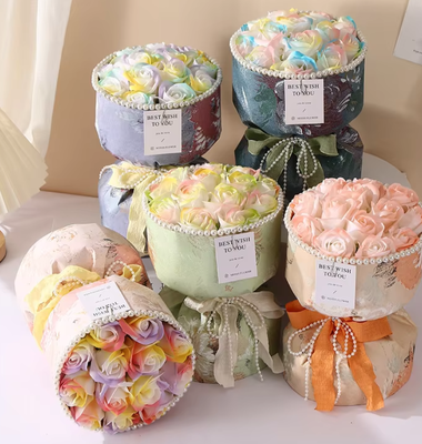 Un buen precio. Ramo de flores de jabón artificial, caja de regalo de jabón de oso rosa ecológico hecho a mano de lujo, rosa, Día de la madre, Día de San Valentín en línea